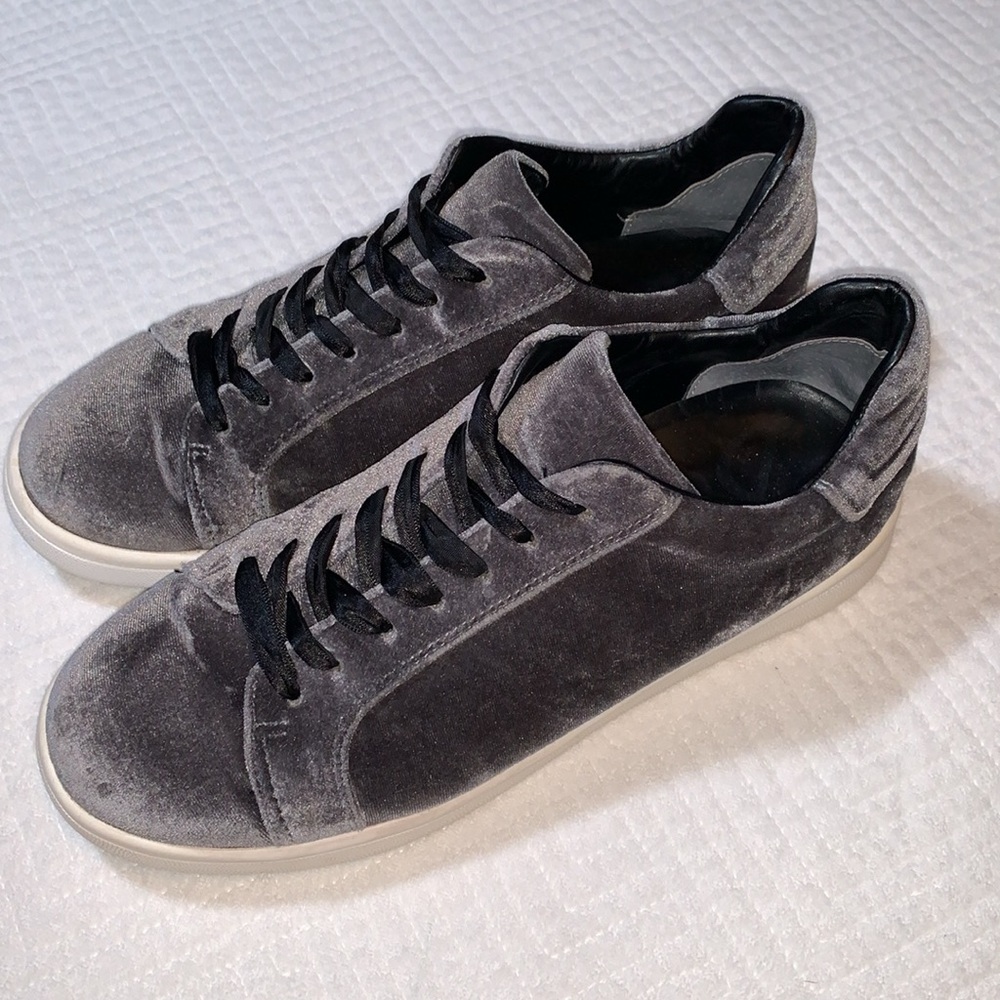 Sam Edelman Gray Velvet Marlow Ribbon Lace Sneakers, Size 8.5